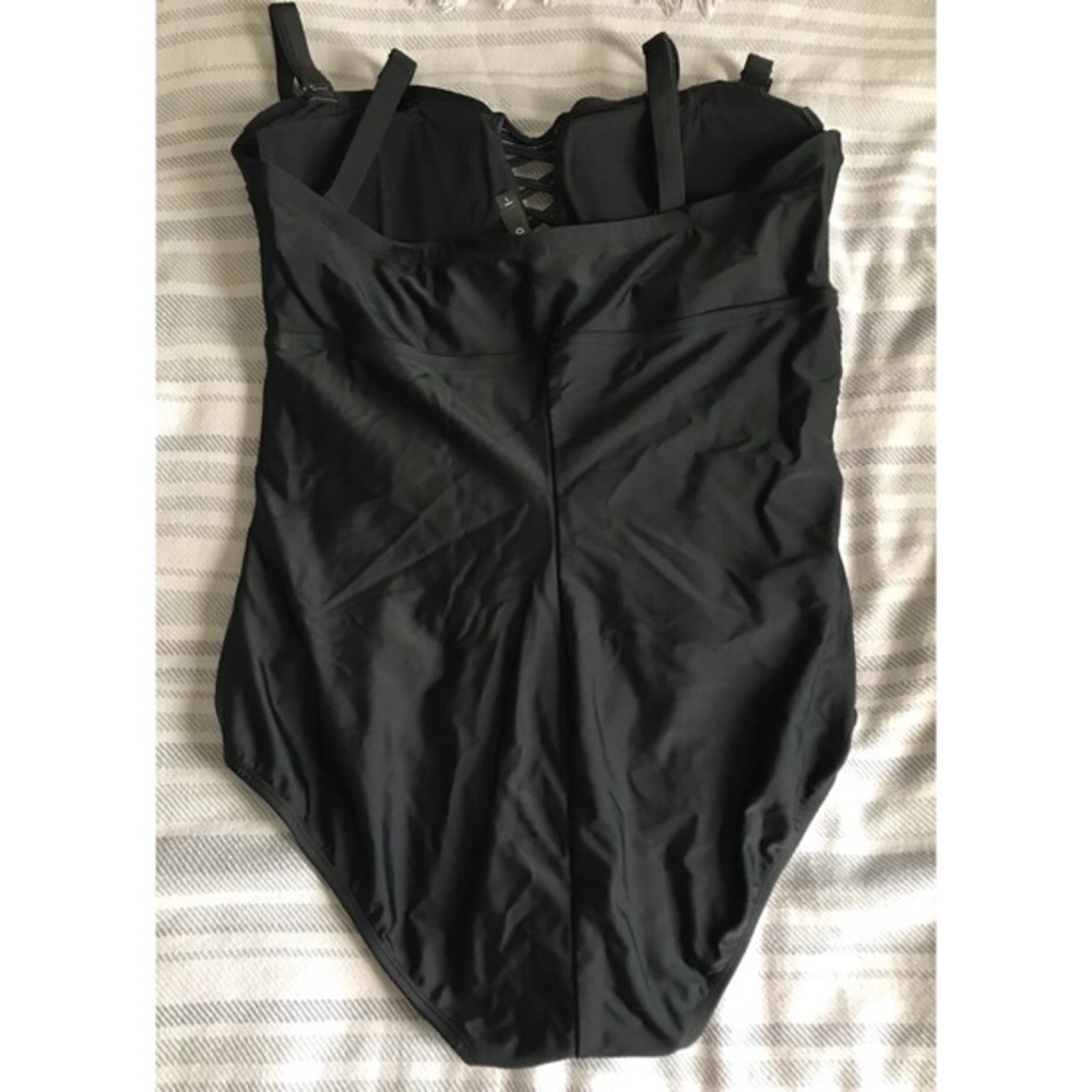 TORRID ONE PIECE BATHING SUIT
